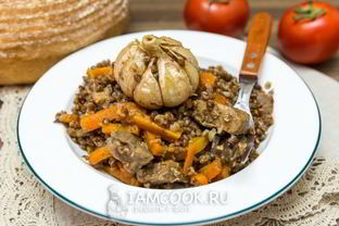 Плов из гречки со свининой