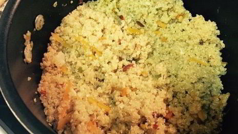 плов из киноа с миндалем