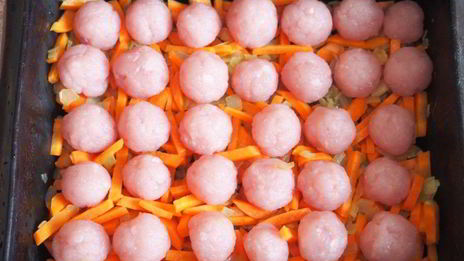 плов с фрикадельками в духовке