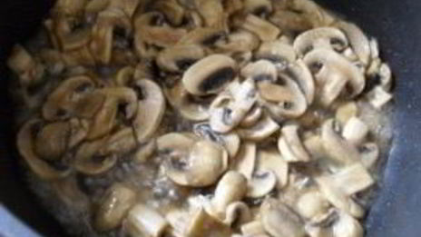 плов с грибами и мясом