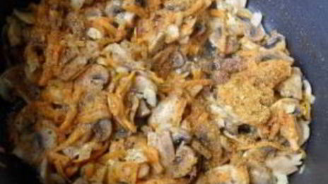 плов с грибами и мясом