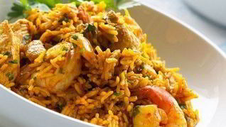 Плов с курицей, грибами и овощами в микроволновке