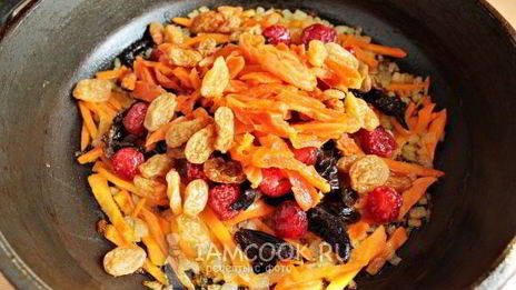 постный плов с сухофруктами