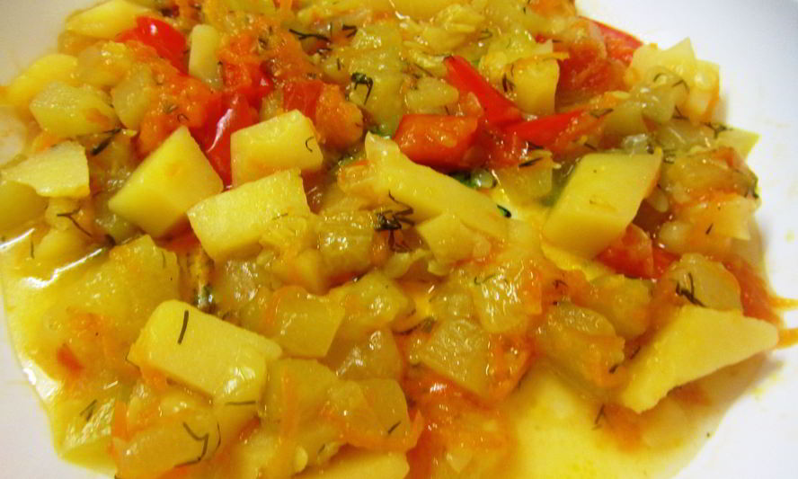Рецепт летнего овощного рагу с картофелем в мультиварке