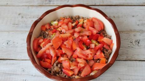 овощное рагу с фаршем в духовке