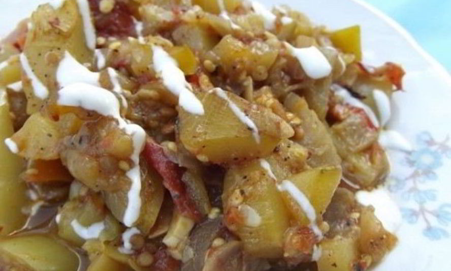 Рецепт рагу из баклажанов в мультиварке