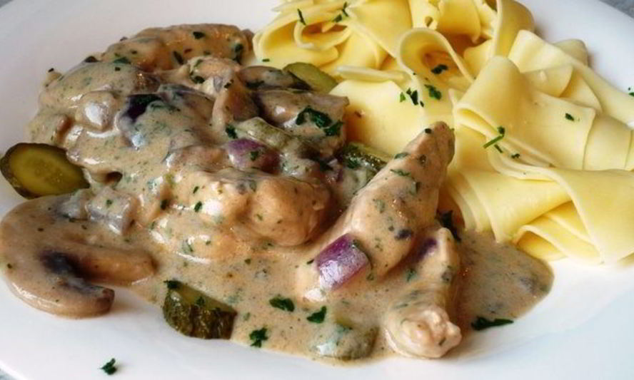 Рецепт рагу из индейки по-строгановски