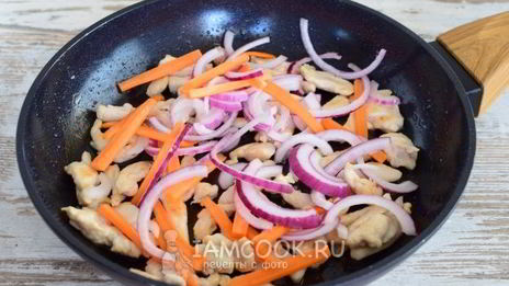 рагу из кабачков с курицей