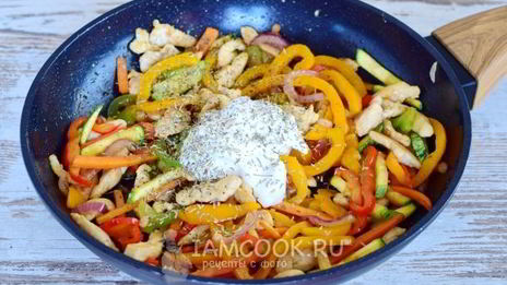 рагу из кабачков с курицей