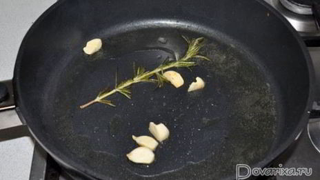 рагу из куриных сердечек и печени