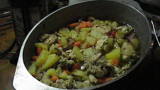 Рагу из курицы и овощей