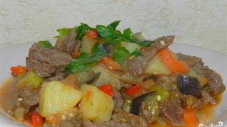 Рагу в мультиварке с мясом