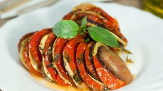 Рататуй с тимьяном и розмарином