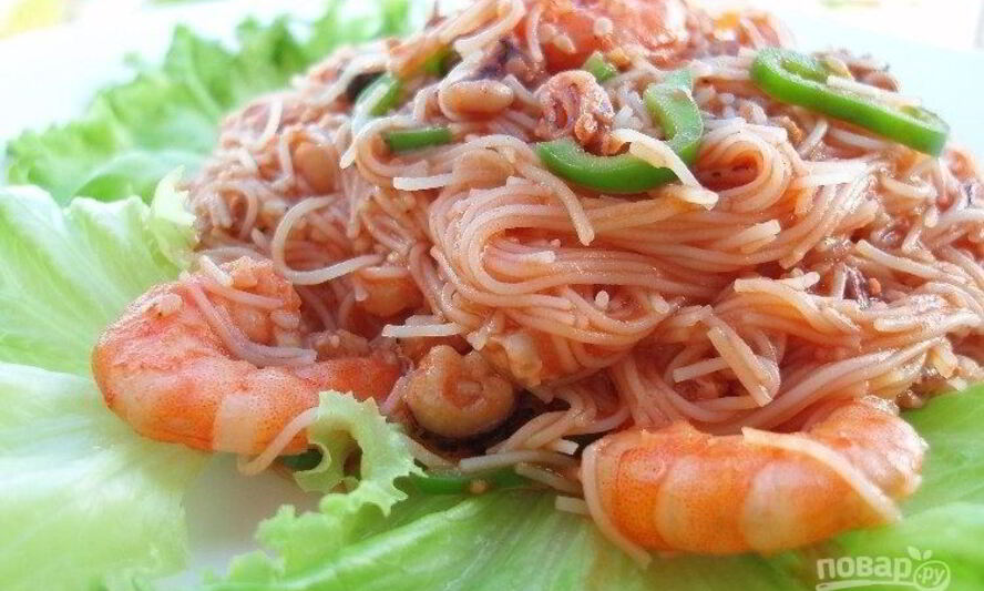 Рецепт рисовой лапши с овощами и морепродуктами