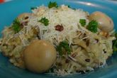Итальянское ризотто с маринованными грибами и сыром Джюгас