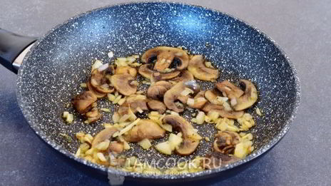 ризотто из пасты орзо с грибами и горошком