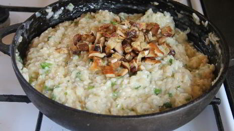 ризотто с белыми грибами и петрушкой