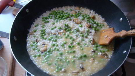 ризотто с горошком с мидиями