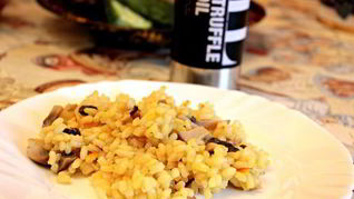 Ризотто с грибами, шафраном и трюфельным маслом