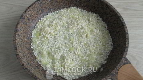 ризотто с кальмарами