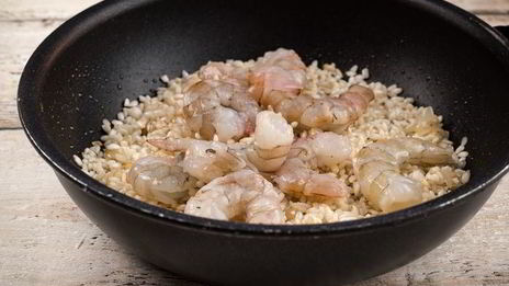 ризотто с креветками и мидиями