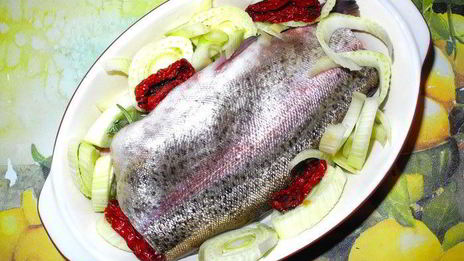 форель с фенхелем и солеными лимонами