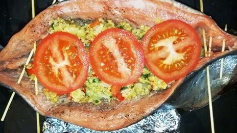 горбуша, фаршированная булгуром