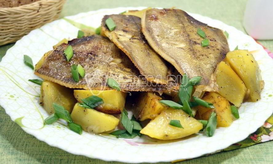 Рецепт камбалы в духовке с картофелем