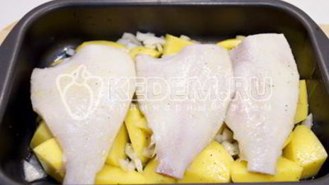 камбала в духовке с картофелем