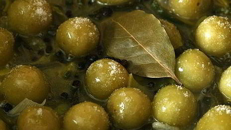 кефаль со шпинатом