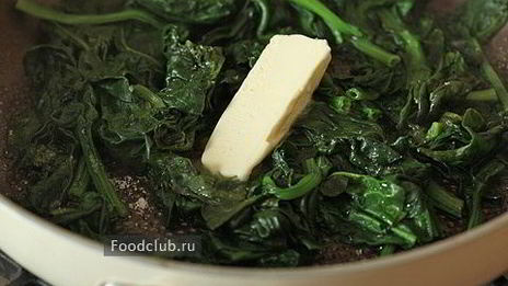 кефаль со шпинатом