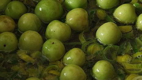 кефаль со шпинатом