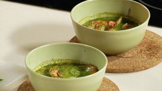 Креветки в зеленом соусе