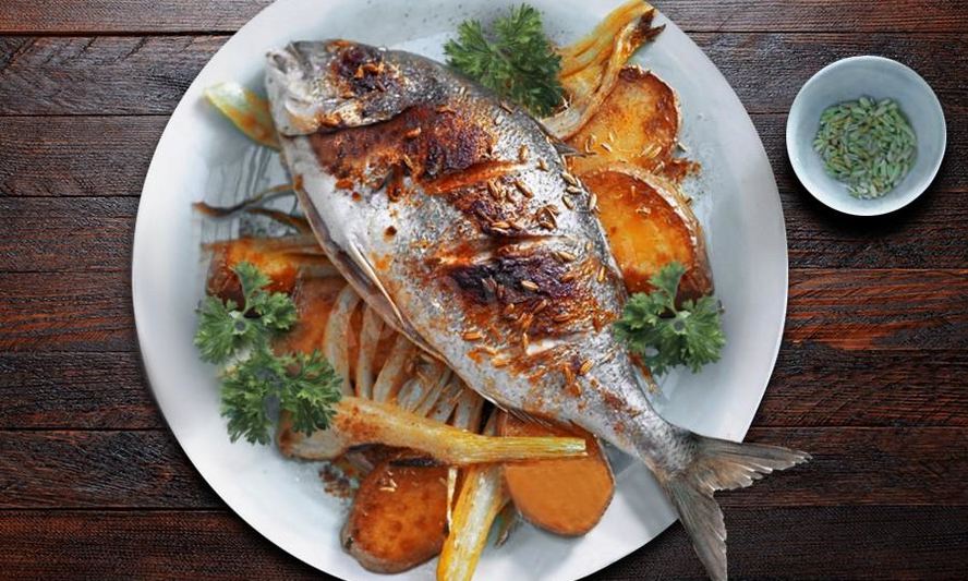 Рецепт леща в духовке с картошкой