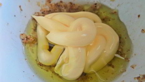 лосось под майонезом, запеченный в рукаве