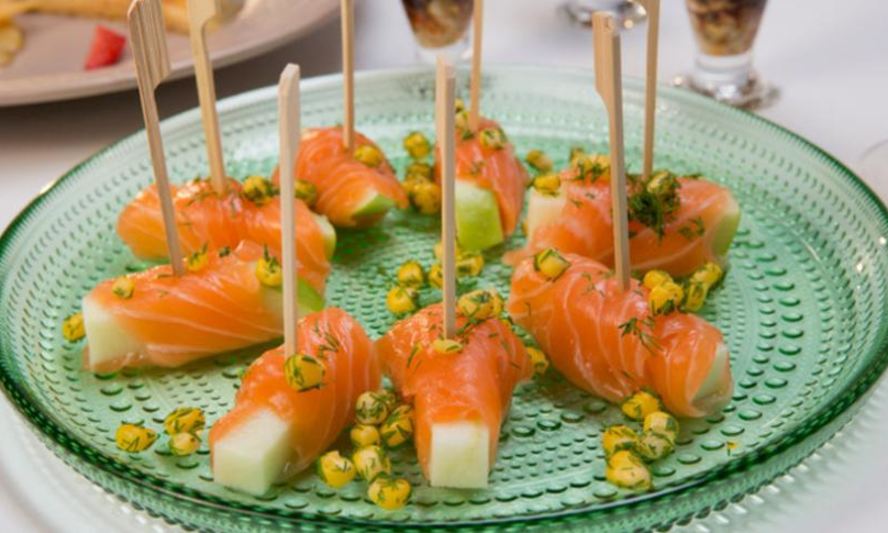 Рецепт лосося с яблоком в кальвадосе