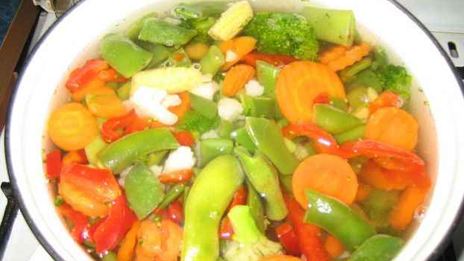 семга жареная с гарниром