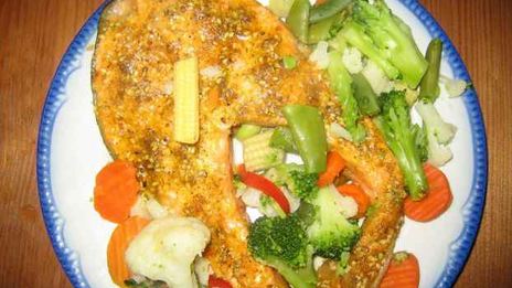 семга жареная с гарниром