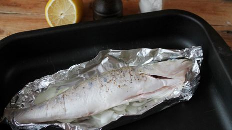 судак в сметане в духовке запеченный