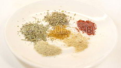 куриный шашлык с острым салатом