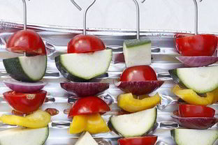 Овощные шашлыки с чесноком и базиликом