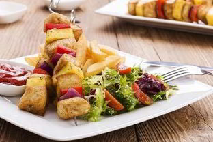 Шашлычки из курицы с ананасом