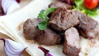 Шашлык из баранины с киви