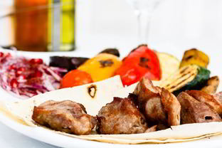 Шашлык из свинины с овощами