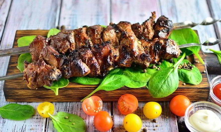 Рецепт свиного шашлыка с щавелем в соевом соусе