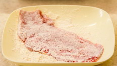 быстрый шницель в тройной панировке