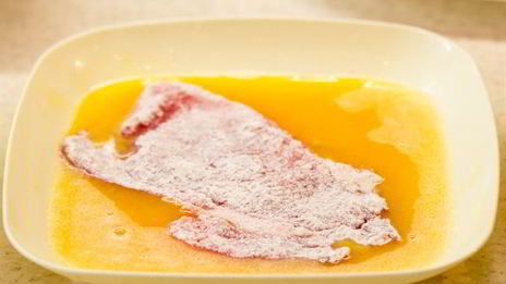 быстрый шницель в тройной панировке