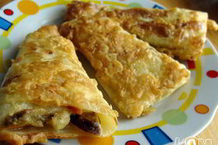 Капустный шницель с грибами и овощами