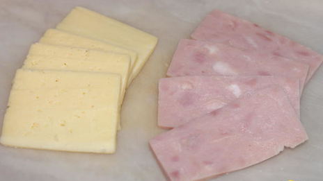 шницель из куриной грудки кордон блю