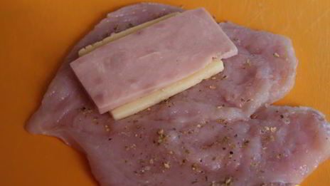 шницель из куриной грудки кордон блю